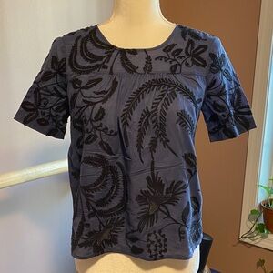Madewell embroidered blue top XS